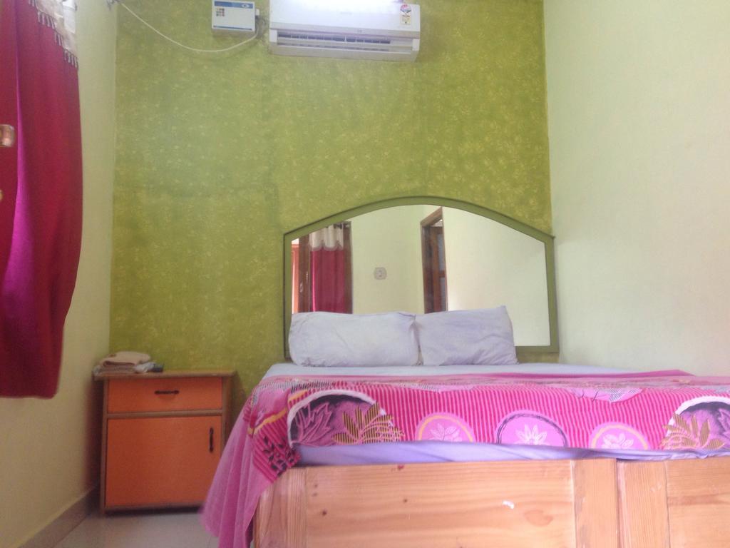 Thilak Home Stay Hampi Eksteriør bilde