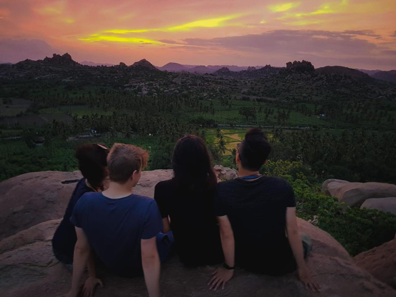Thilak Home Stay Hampi Eksteriør bilde